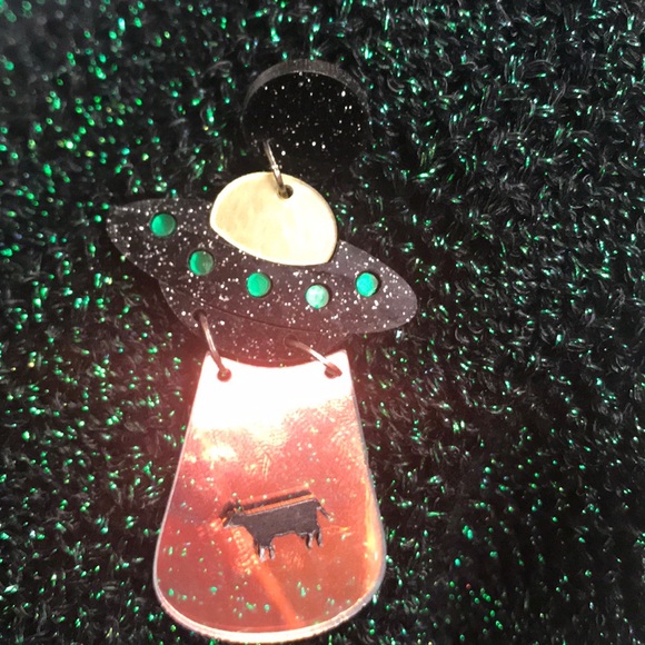 Acrylic Flying Saucer Earrings - Picture 5 of 5